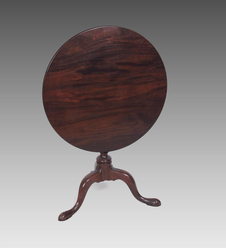 QUEEN ANNE MAHOGANY TILT TOP TABLE: