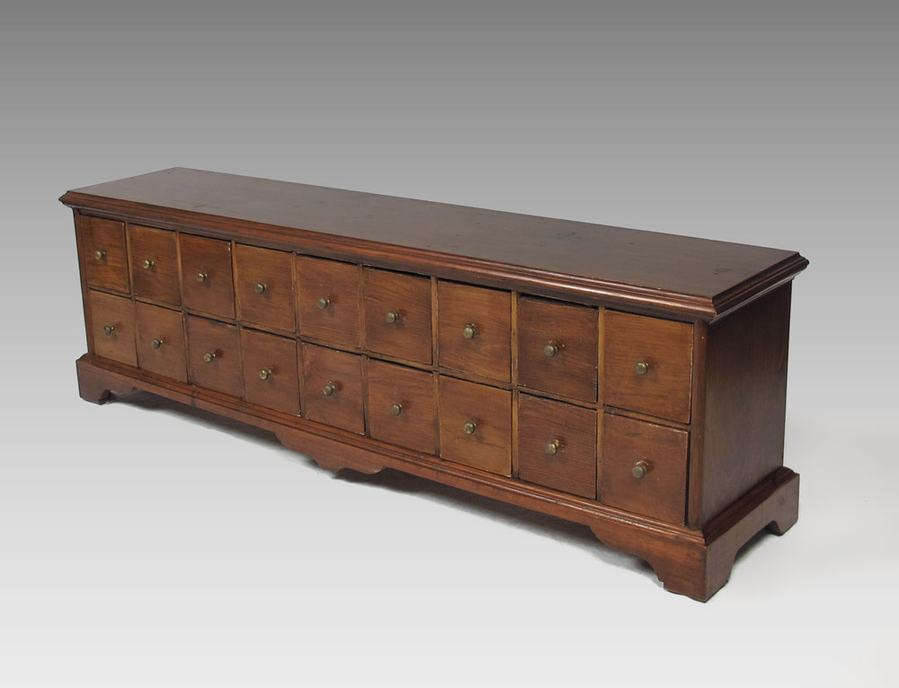 APOTHECARY CHEST: 19th C apothecary