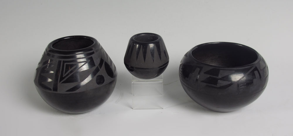 3 PIECE SANTA CLARA PUEBLO POTTERY 146b96