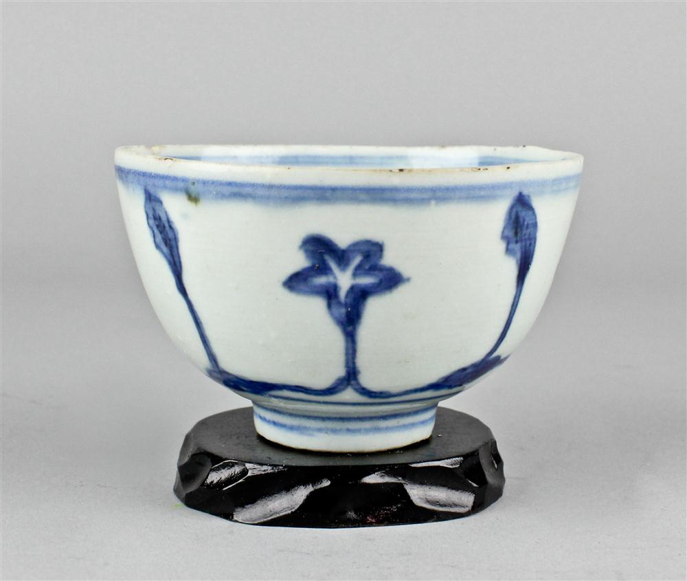 CHINESE BLUE AND WHITE PALACE  146c46