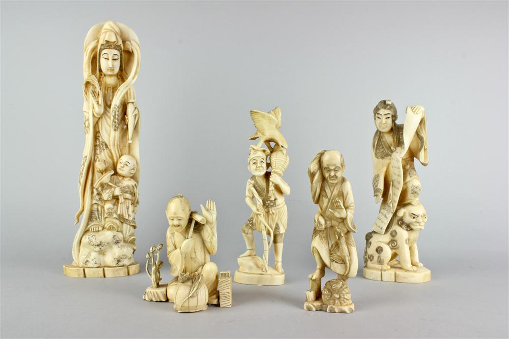 FIVE PIECES OF ASIAN IVORY 19TH 146c82