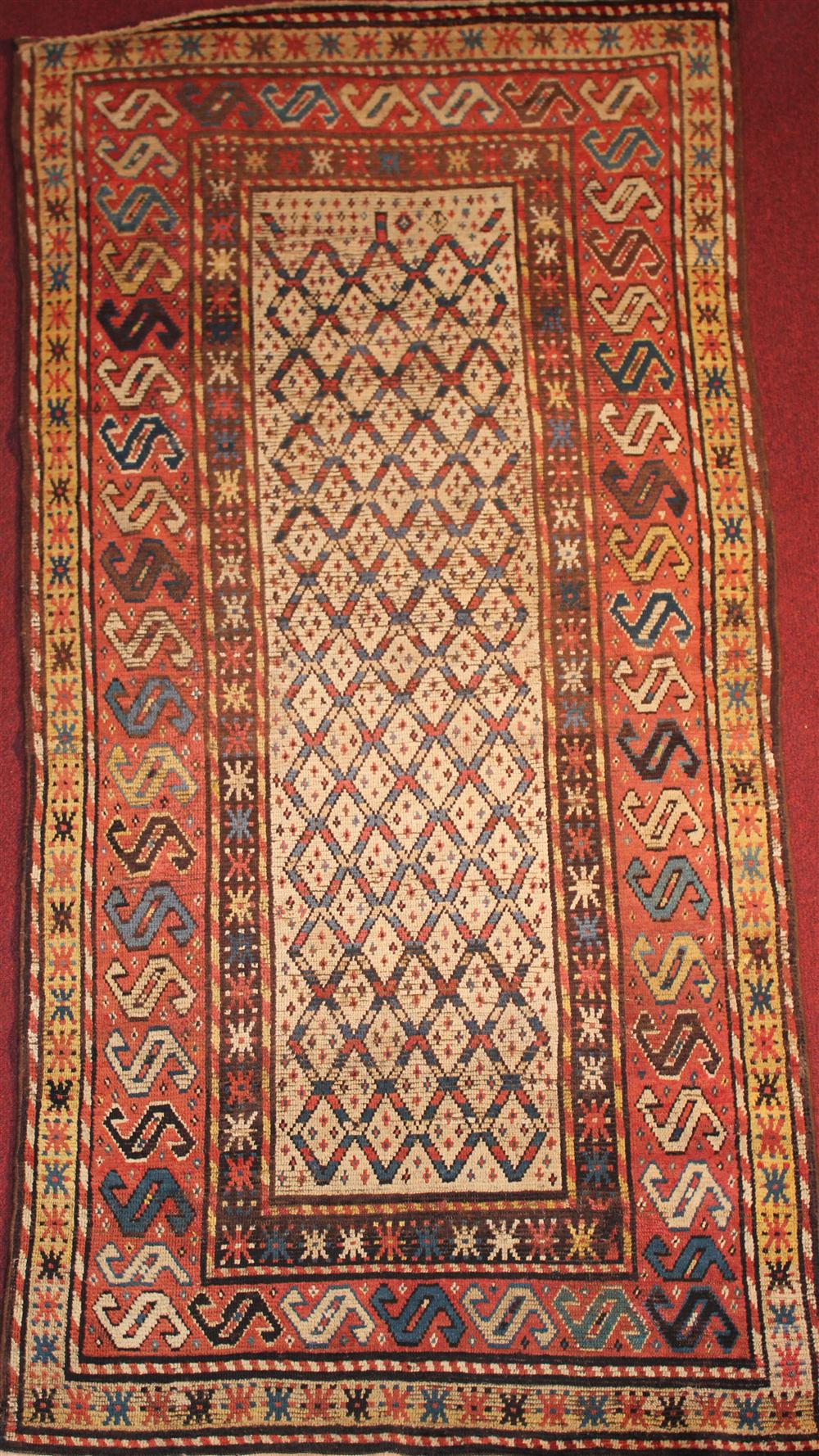 RUSSIAN CAUCASIAN RUG approx. 7'10'