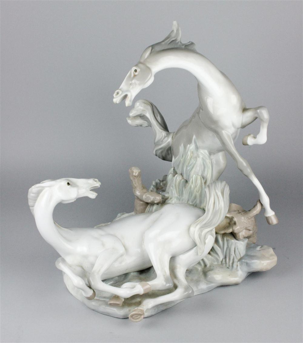 LLADRO 'TWO HORSES' GROUP impressed