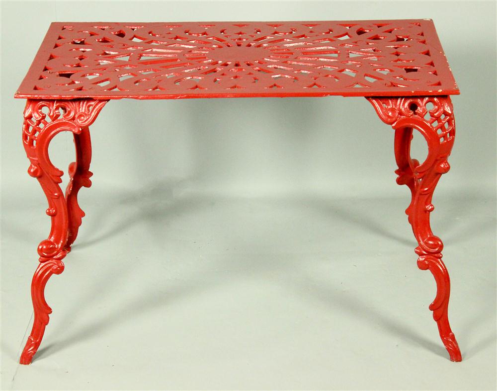 RED PAINTED CAST IRON GARDEN TABLE 146ee7