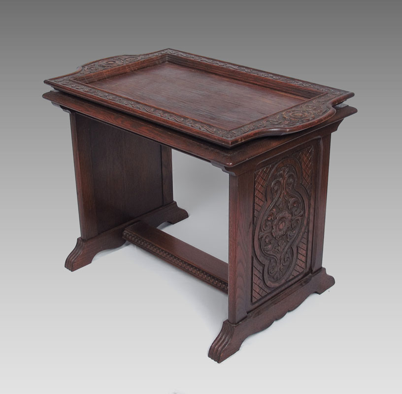 1920 s CARVED OAK TEA TABLE The 146fd9