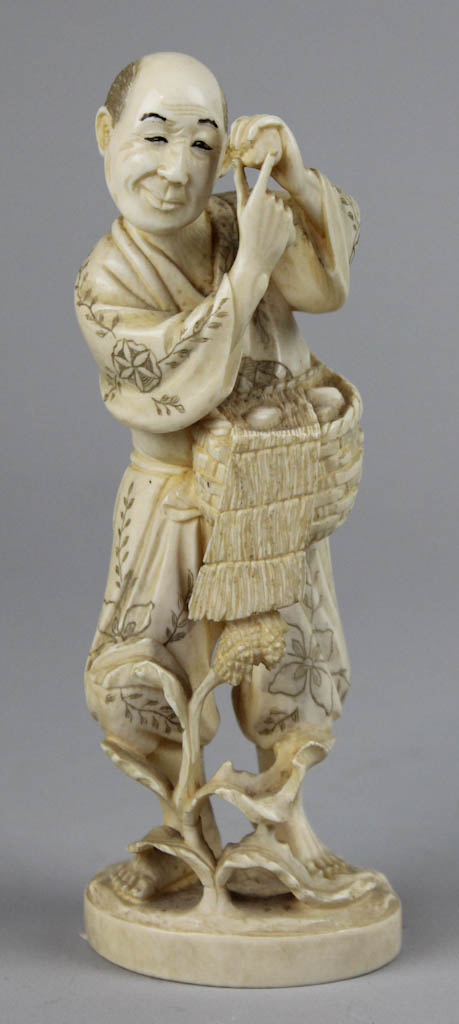 JAPANESE IVORY OKIMONO CARVING  14713b