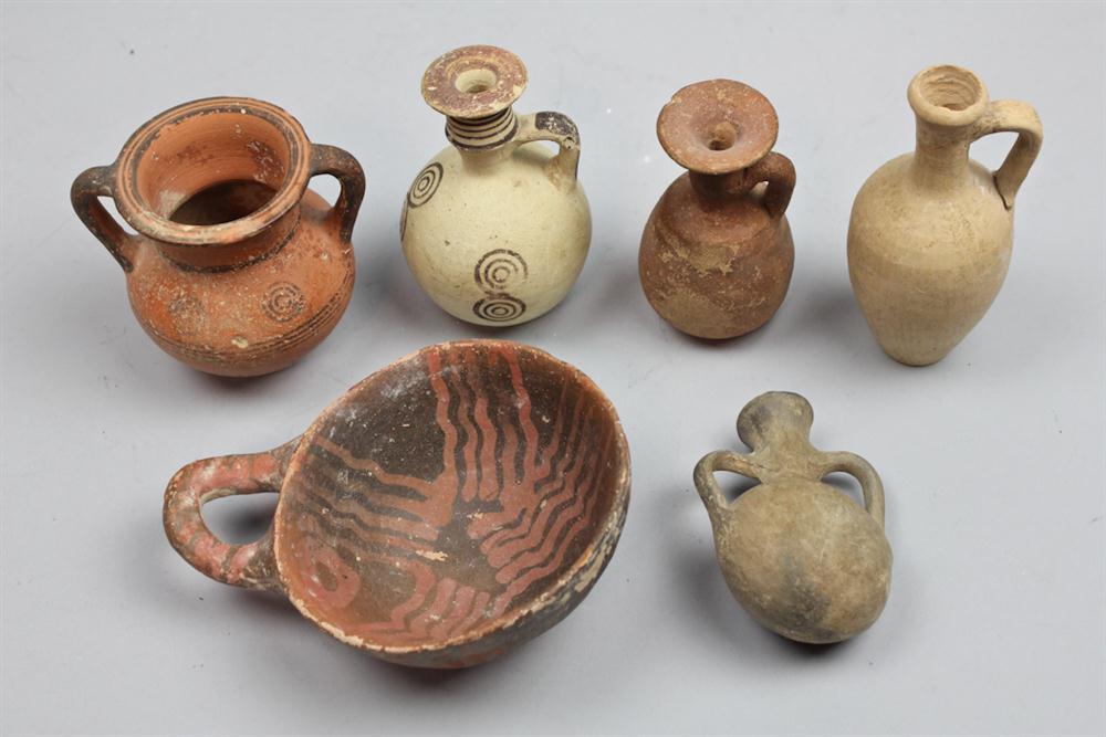 LARGE GROUP OF CYPRIOT STONE AND POTTERY