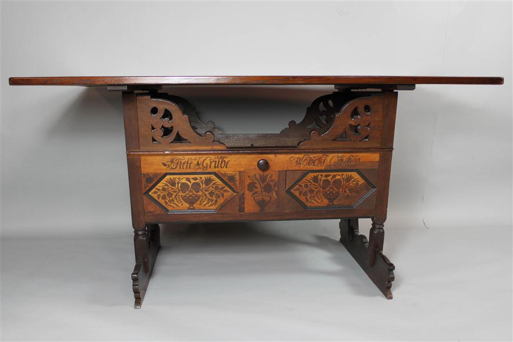 BAROQUE STYLE INLAID OAK AND FRUITWOOD 1471b9