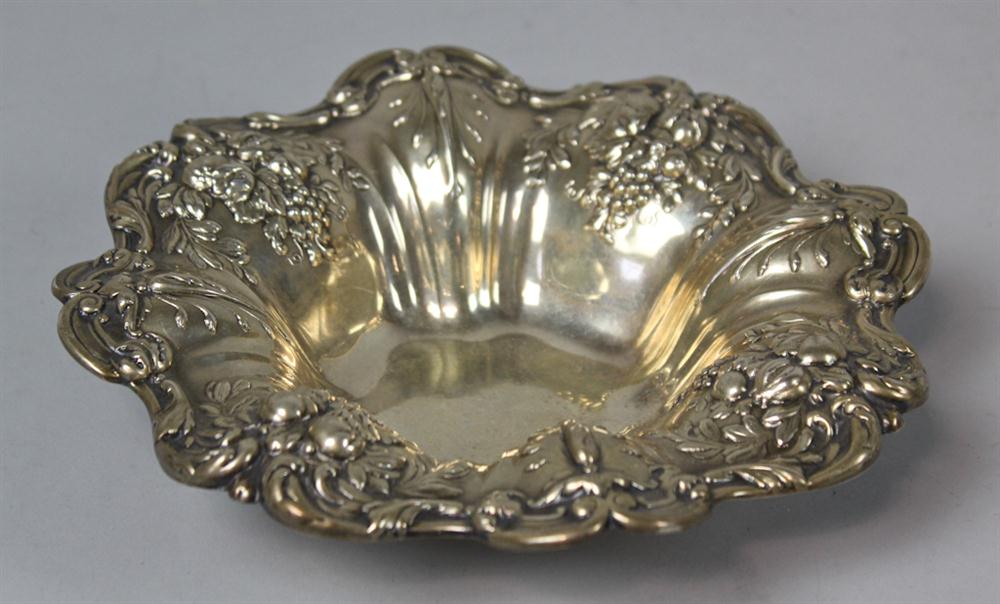 REED & BARTON SILVER FRANCIS I REPOUSSE