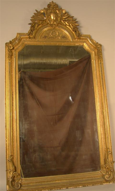 CONTINENTAL NEOCLASSICAL GILT MIRROR