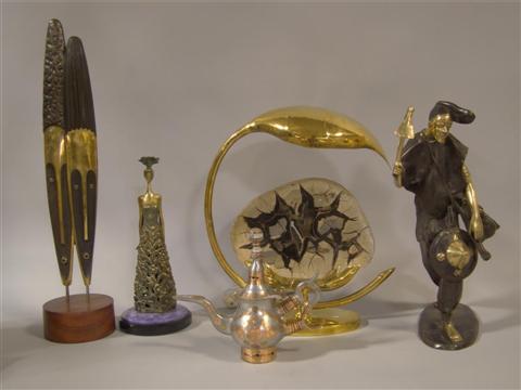 A COLLECTION OF BRONZE AND STONE 145226