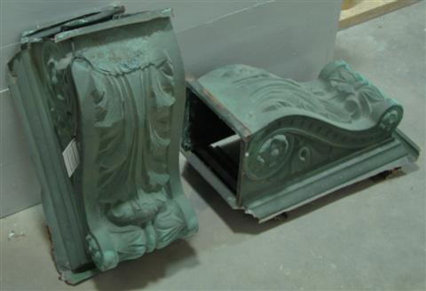 PAIR OF ANTIQUE COPPER CORBELS 14524e