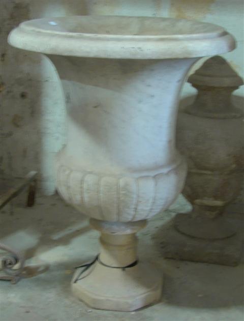 CAMPAGNA STYLE MARBLE URN 19th 145271