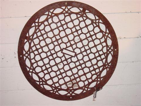 CAST IRON CIRCULAR FLOOD GRATE 1452ba