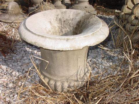 WHITE MARBLE URN The upper section 1452d5
