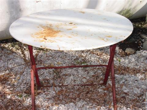 PAIR OF METAL PATIO TABLES Each 1452e5