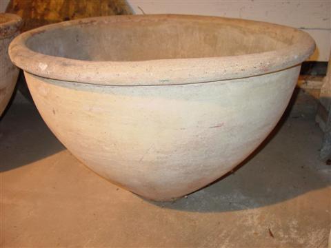 TERRA COTTA POT h: 21 x dia: 33 in.