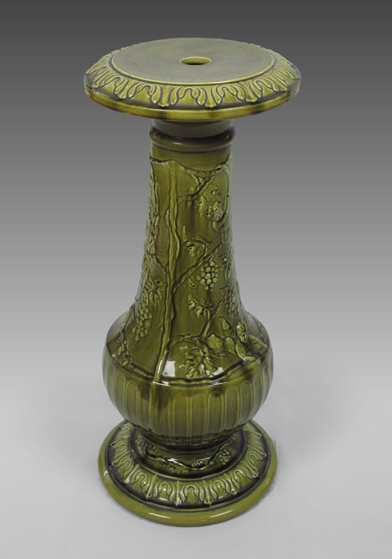 MAJOLICA PEDESTAL STAND: Green