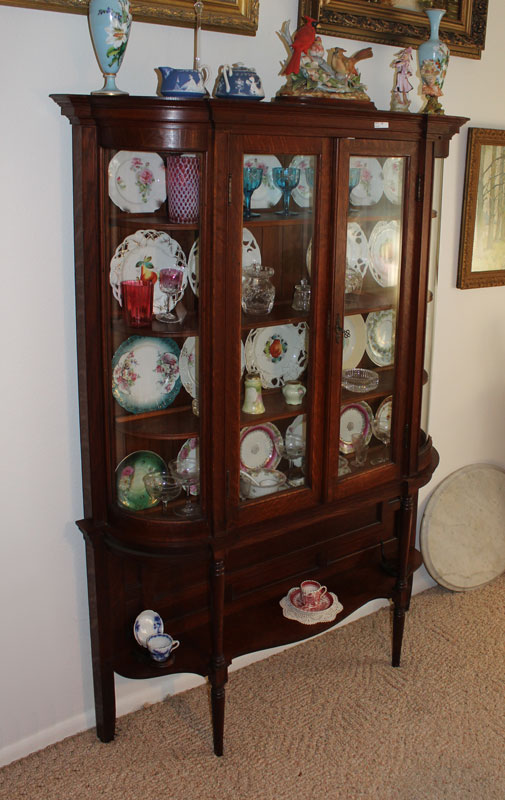 OAK CHINA DISPLAY CABINET: Top section