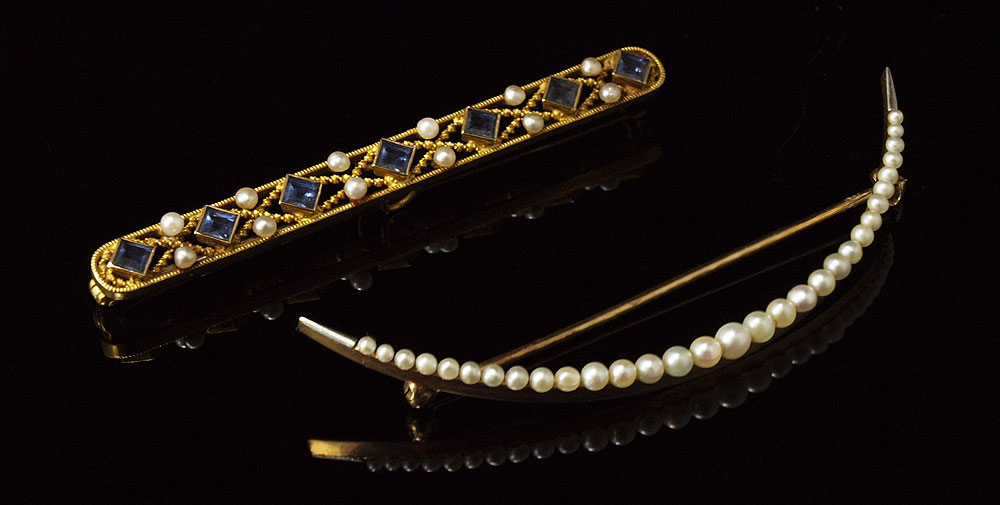 2 ANTIQUE GOLD SEED PEARL PINS: