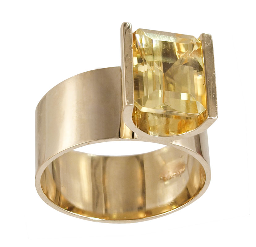 14K CITRINE RING 14K yellow gold 14549c