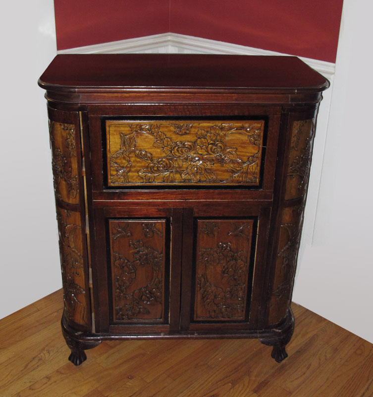 CHINESE CARVED BAR Lift top with 145600