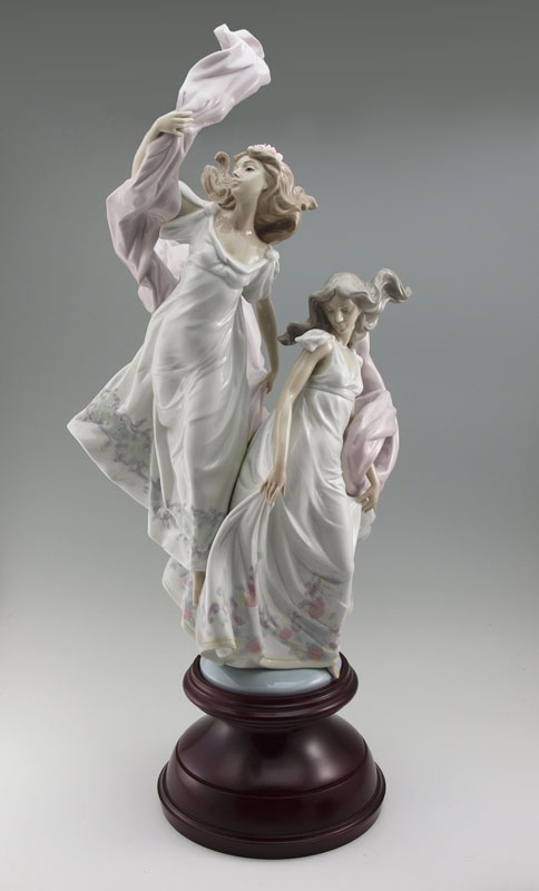 LLADRO PORCELAIN FIGURINE ALLEGORY