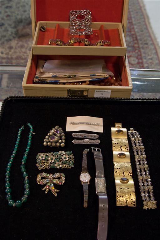 COLLECTION OF LADY'S JEWELRY including