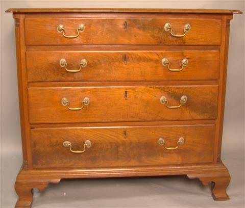 PENNSYLVANIA WALNUT CHIPPENDALE 1457d3