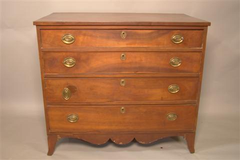 FEDERAL MAPLE CHEST OF DRAWERS 1457e0