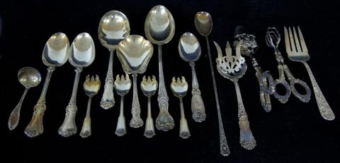 AMERICAN SILVER PART FLATWARE SERVICE 145800