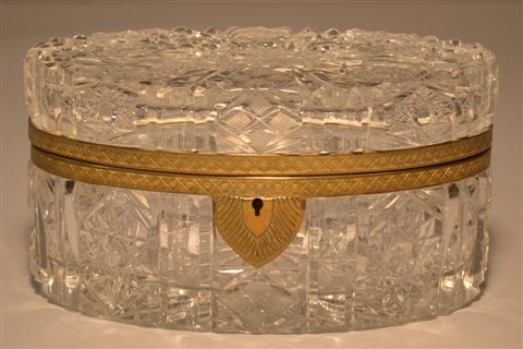 GILT BRONZE MOUNTED OVAL GLASS 145822