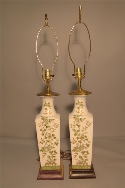 PAIR OF GREEN AND WHITE FLORAL CERAMIC