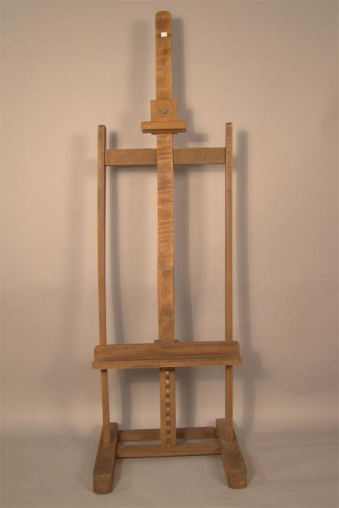 STAINED WOOD EASEL the central rectangular