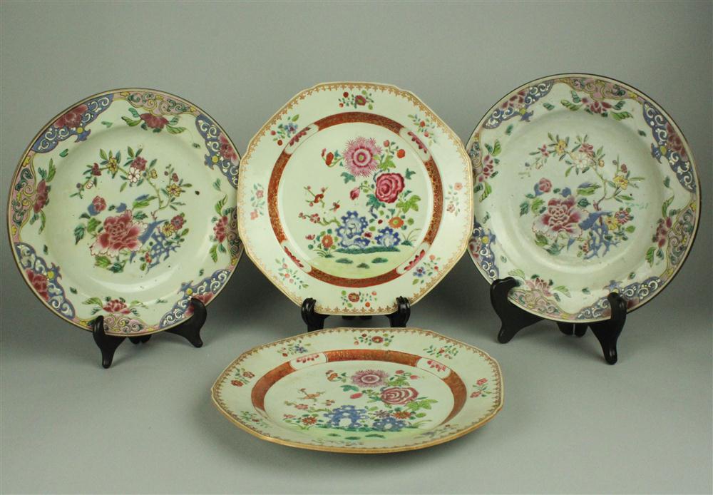 PAIR OF CHINESE EXPORT DISHES 18TH