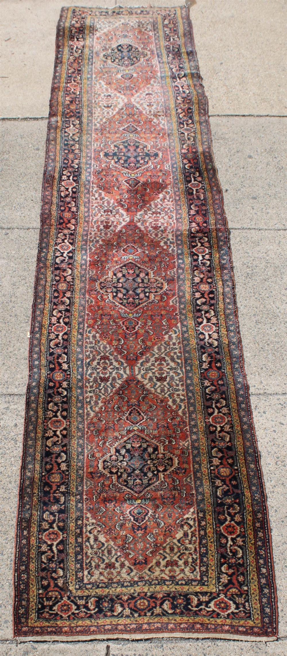 PERSIAN KASHAN RUG with central 145a32
