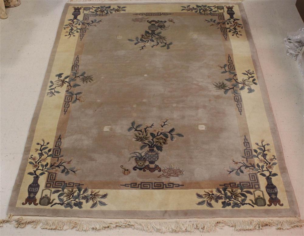 CHINESE NICHOLS STYLE RUG WITH