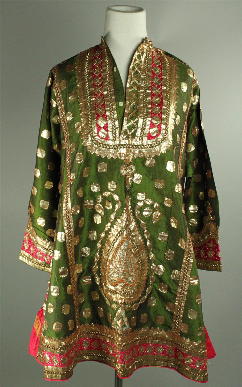 INDIAN VINTAGE SILK EMBROIDERED 145ab5