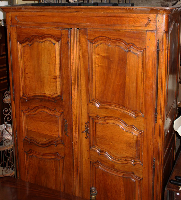 LOUIS XV WALNUT ARMOIRE Mid 18th 14820f