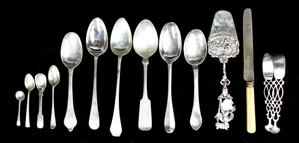 THIRTEEN PIECES SILVER FLATWARE 14823f