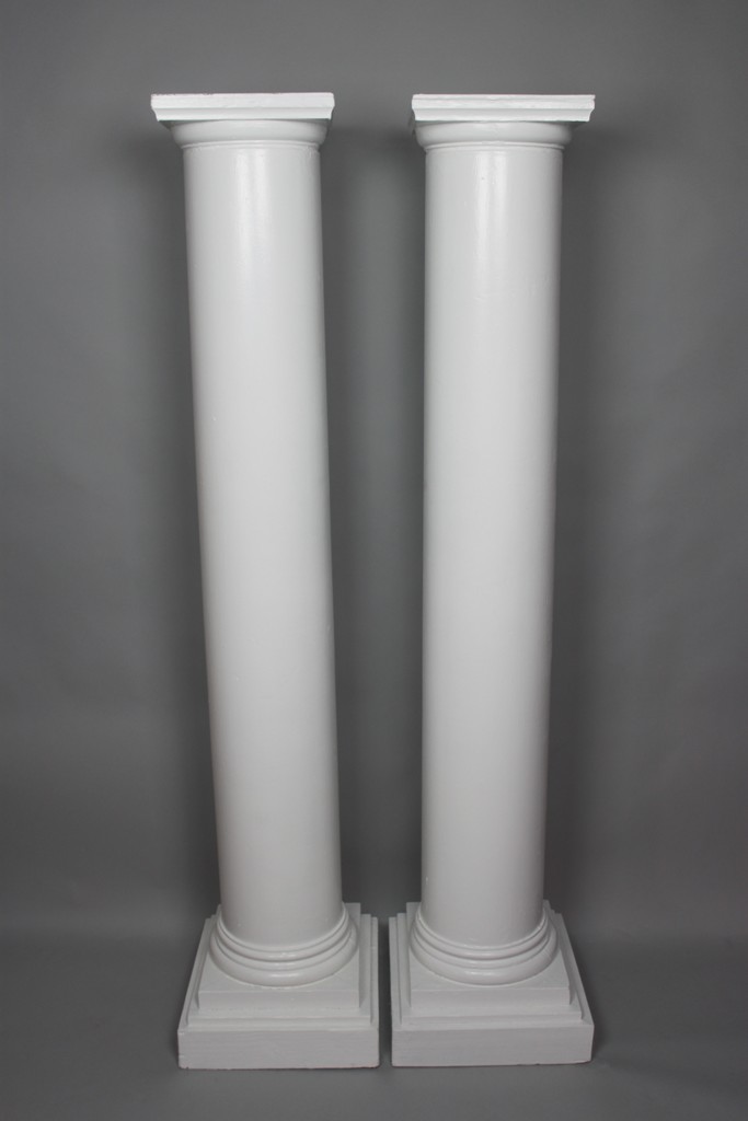 PAIR OF WHITE PAINTED WOODEN COLUMNS 1482dd