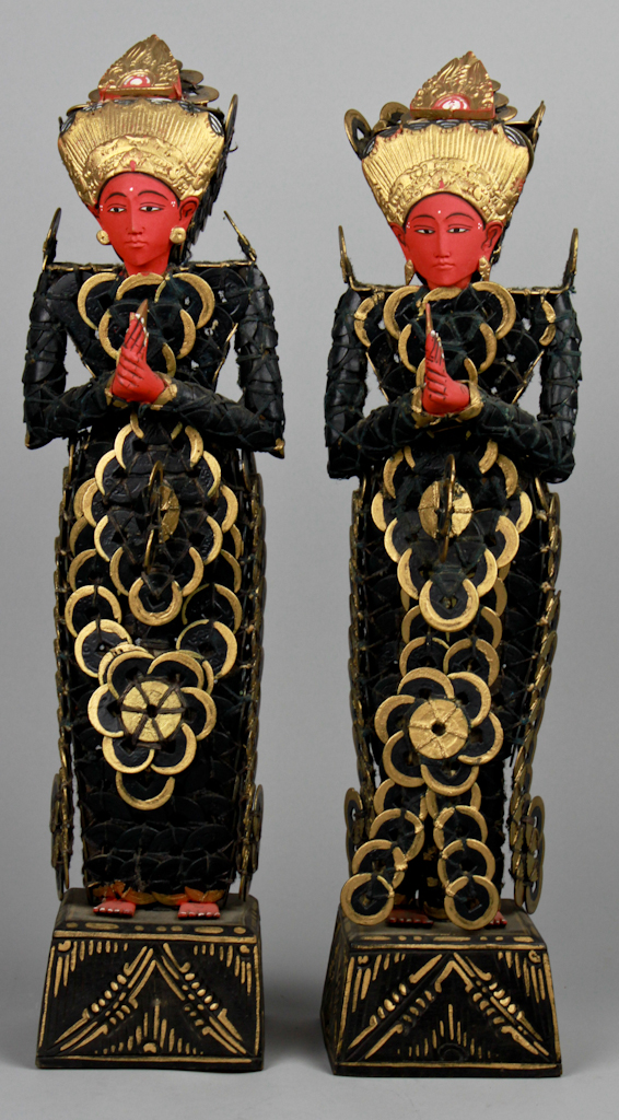 PAIR OF INDONESIAN TOURIST FIGURES