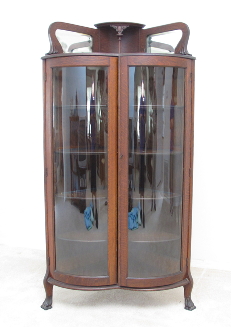 LATE VICTORIAN OAK CORNER CABINET: