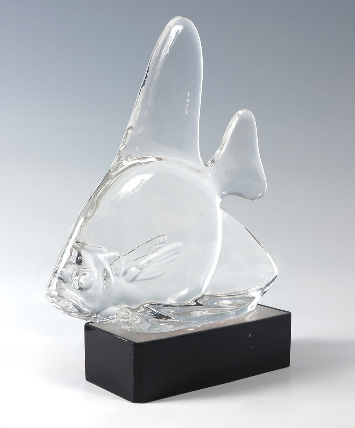 STEUBEN CLEAR CRYSTAL FISH Signed 14845a