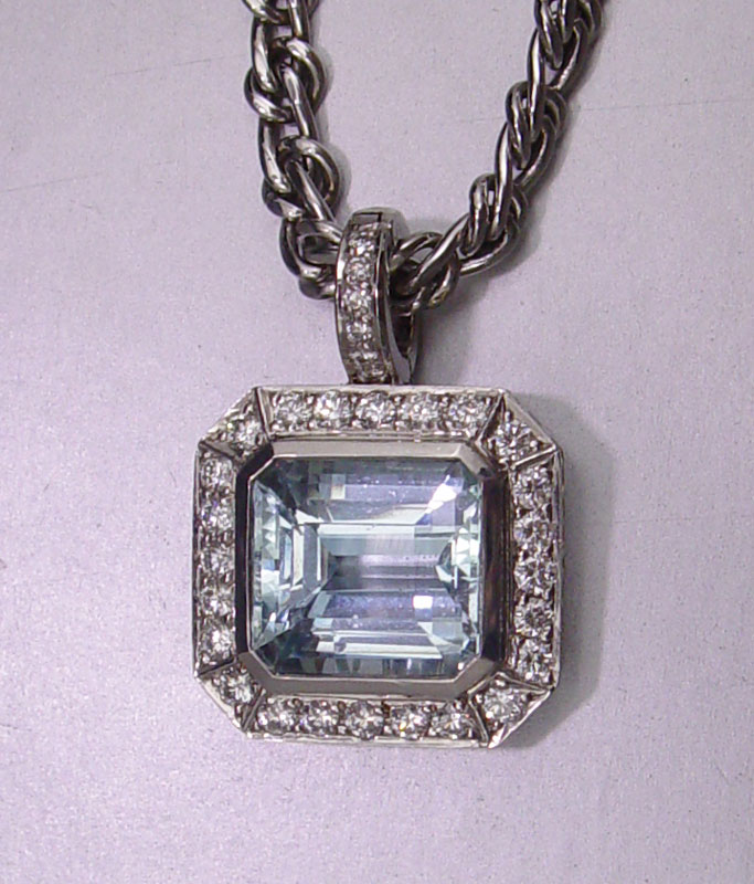 VARNA PLATINUM 9 63 CT AQUAMARINE 148581