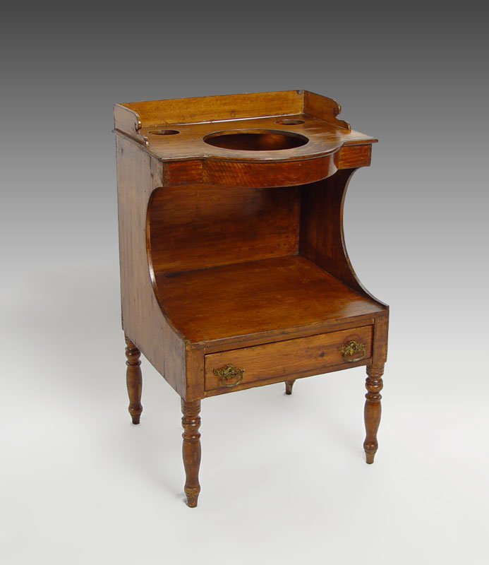 COUNTRY SHERATON WASH STAND Edged 148588