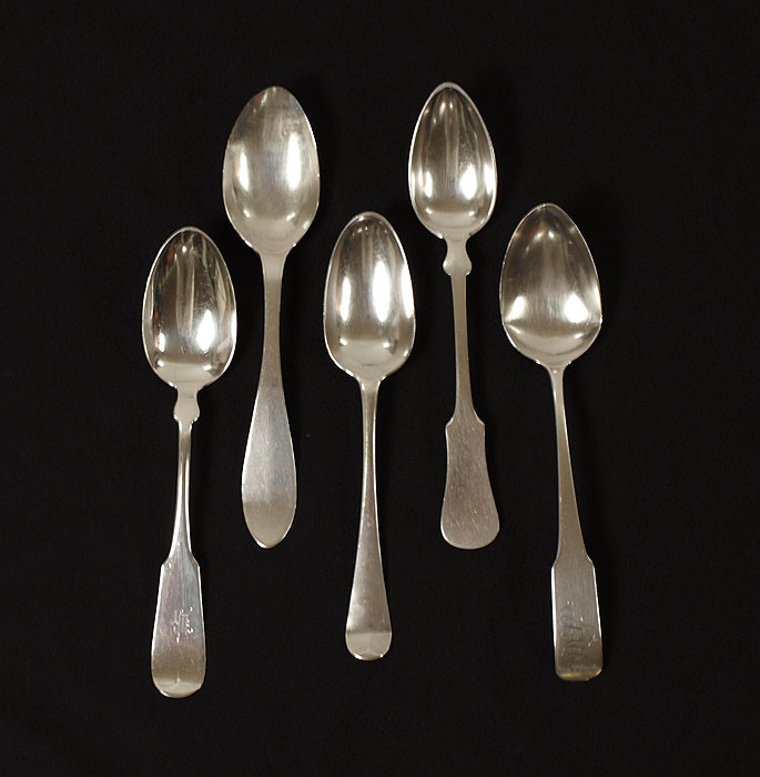 5 PIECE EARLY SILVER SPOONS: To