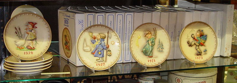 GOEBEL HUMMEL PLATES YEARS 1971