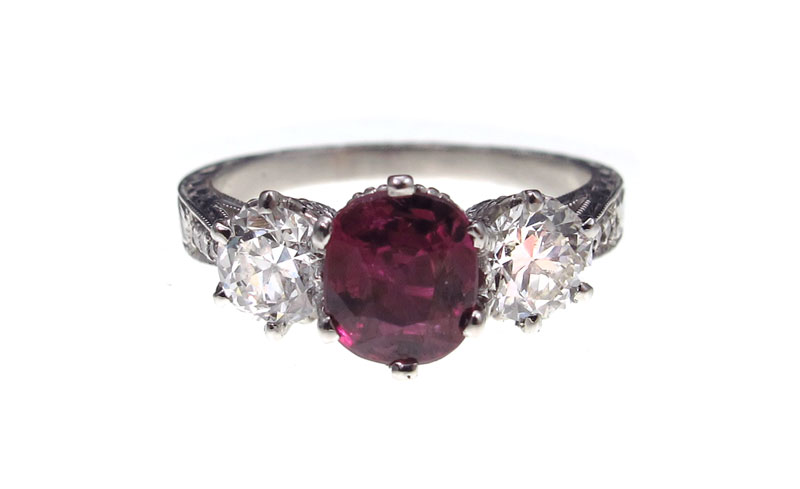 PLATINUM RUBY AND DIAMOND RING  14873e