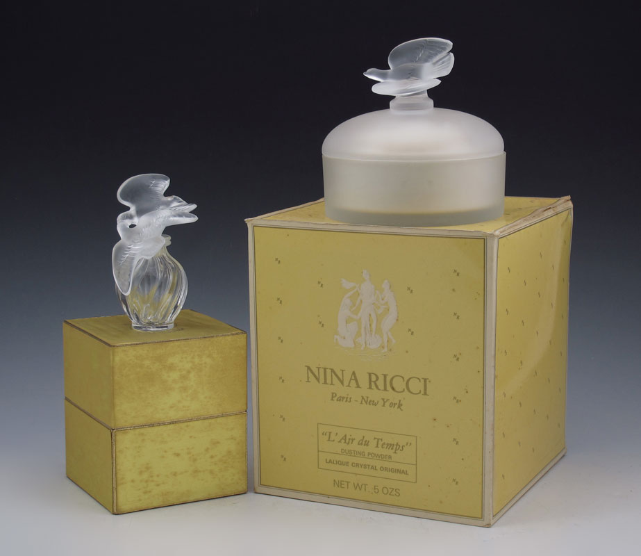 LALIQUE NINA RICCI POWDER JAR AND 14875a